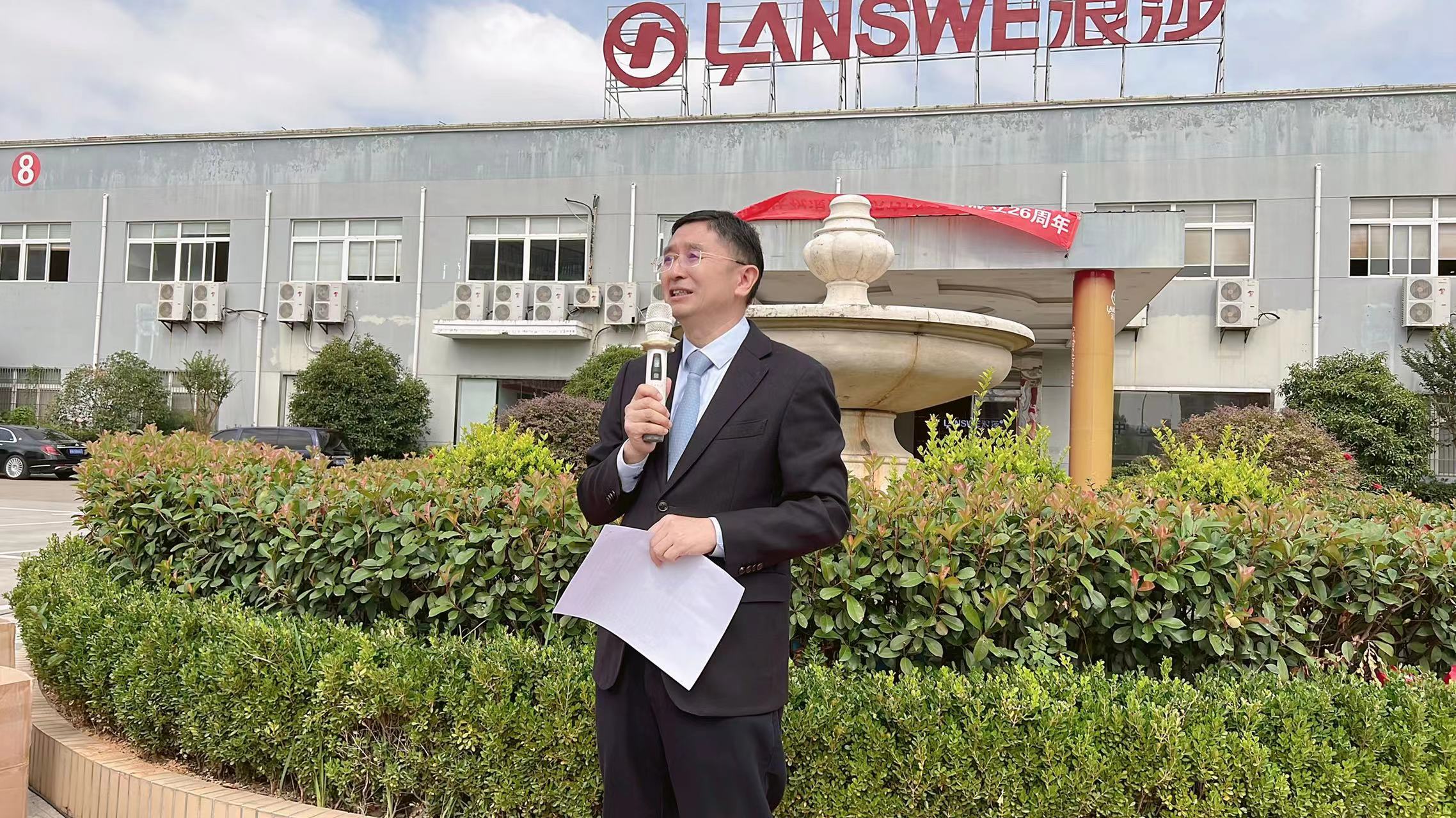 1460104345.jpg 1460104345.jpg